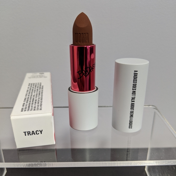 UOMA Badass Icon Matte Lipstick Tracy - Picture 3 of 9